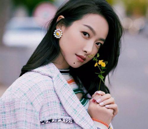 娱乐圈吃瓜宋茜是真的吗,宋茜真实情况揭秘,吃瓜群众纷纷热议